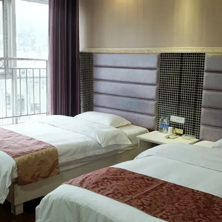 Jinping Hongda Fashion Hotel