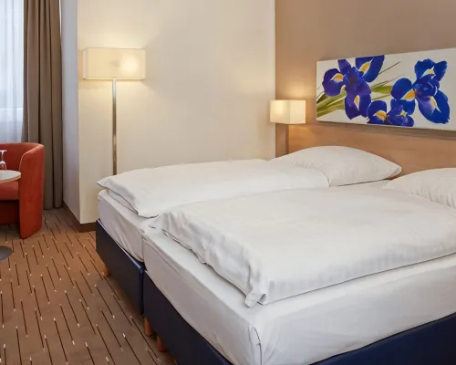 Sunday Hotel Wiesbaden Niedernhausen Zimmer Photos