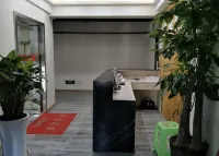 Jixiang Hotel