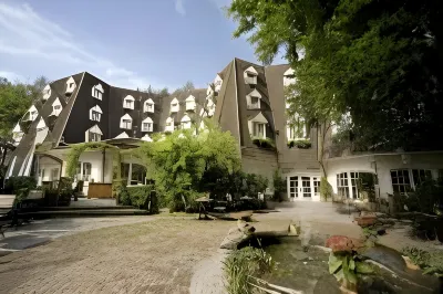 Waldhaus Reinbek Hotels in 
