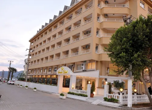 CLE Beach Boutique Hotel