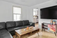 Private+Beautiful Downtown Pad- Near Church St - 2-Star
