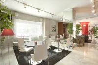 Aparthotel Atenea Valles - breakfast