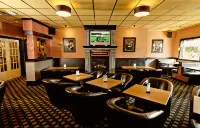 Best Western Cowichan Valley Inn - Parkplatz