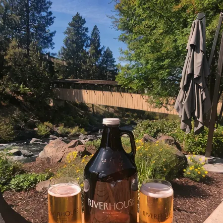 Riverhouse Lodge