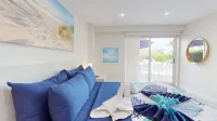 Right on Eagle Beach - Oceania Residences 2 bedroom/2 bath ground level - 3 星級