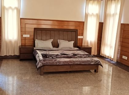 Hotel Som Kunj Circuit House