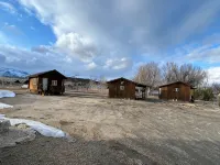 Cabin 5 at the Almo Inn Near City of Rocks/Castle Rocks Parks in Idaho
