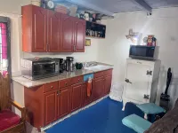 Charming bungalow with WiFi and AC in welcoming Van Horn