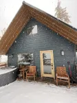 Alpine Haus Cabin • Hot Tub • Views • Close to Schweitzer Village!