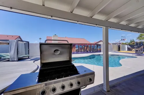 The Oasis Arizona Basketball Court, pool, mini-put, Arcades! - Jacuzzi