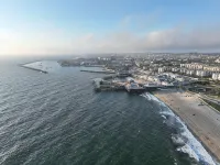 Oceanfront Getaway - Parking - Stunning Views