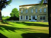 Château Bonalgue - Pomerol Hotels in Libourne