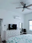 Aqua de Vista - Beachfront Villa w/ Stunning Sea Views in Central Abaco, BS - WiFi