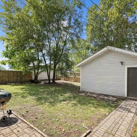 Craftsman Bungalow W/ King Beds & Stocked Kitchen.