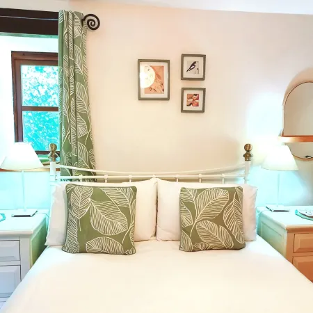 A peaceful escape in rural Herefordshire - perfect for families and friends.