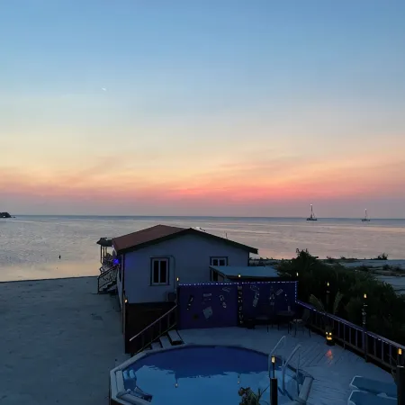 Waterfront 2 Bedroom/ 2 Bath Pool Home w/ Stunning Ocean Views!!