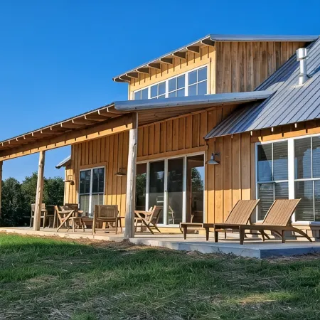 EXTRAORDINARY Home at Sky Hawk Ridge, a 185-acre Refuge next to Buffalo River