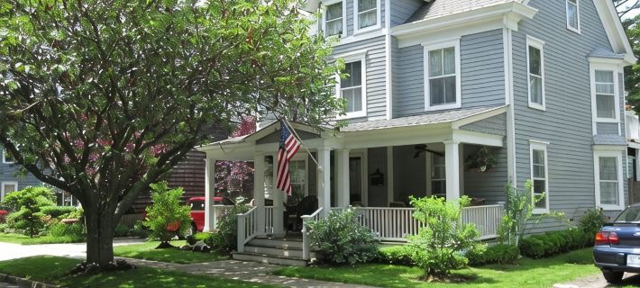 Private & Spacious Five Room Suite..Steps To Bay Beach and walk to Village. Hotels in Greenport