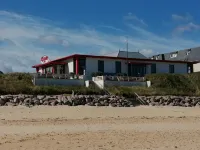 Modern villa in Les Sables d'Or with heated pool Hotels in Plurien