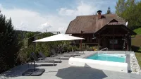 Traumhaftes Ferienhaus für 10 Personen in der Marktgemeinde Velden am Wörthersee - Pools