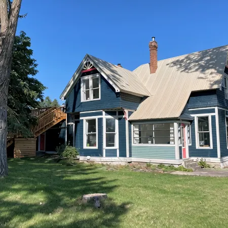 Historic Glacier Getaway~20 mins to Glacier National Park and 10mins to airport!