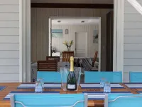 Villa  Carcans Plage 4 A 12 Personnes - Piscine 27° Borne Auto Wifi Hotels in Carcans