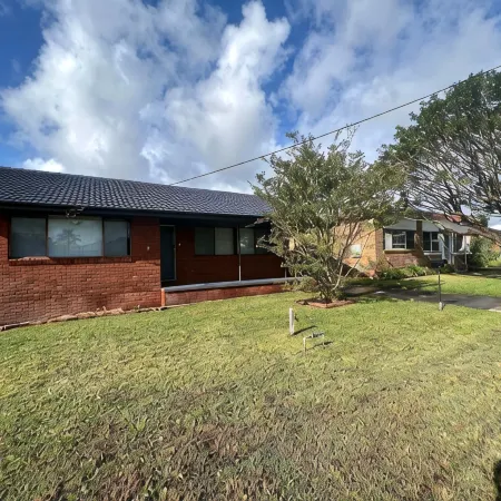 The Entrance & Shelly Beach Holiday House