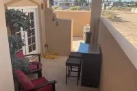Condo Mirador with Rooftop Ramada Near Sea of Cortéz, El Malecon, and Manny's. - 2 ดาว