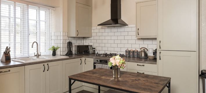 Charming 2 Bedroom Character Cottage Hotels in Bridport