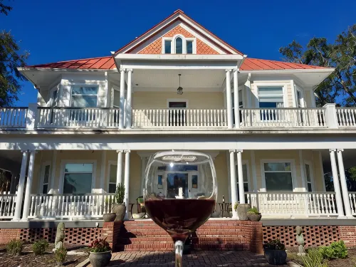 In the Heart of Apalachicola~Walk Everywhere!~Vintage Rose Suite~Majestic Jewel