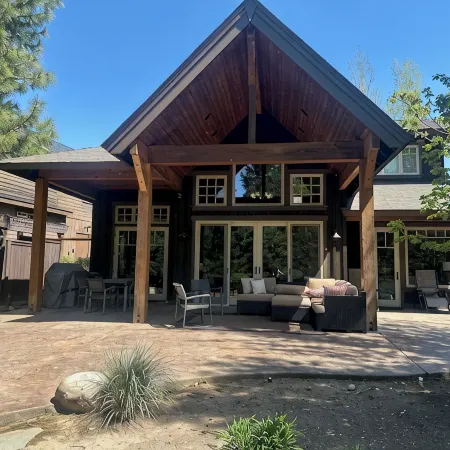 Luxury Lodge Retreat in the Heart of Suncadia – Walk to Golf, Winery & Trails