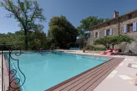 Nice studio 1 pool, terrace overlooking vineyards, quiet and comfortable - Wifi