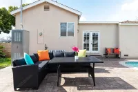 Spacious Charming 4BR 3BA Home with Outdoor Pool & Patio - piscine