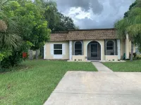 Coastal Retreat Near BEACH