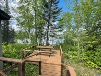 Cabin 7 "Bayside" 2 Br, 4 pp, Lakefront with Dock, Access to Boats!