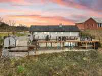 Lake Cumberland Luxury #2! Amazing Lake views, hot tub, fire pit! - 4-Star