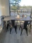 BOHO CONDO w/Rooftop Hot Tubs! 2 minutes to downtown TC & Beaches. Dog Friendly!