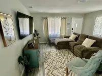 Charming 2-bedroom remodel house in welcoming St. Cloud with WiFi, AC Hotels in St. Cloud