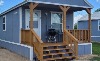 Cute Brand New Coastal Cabins