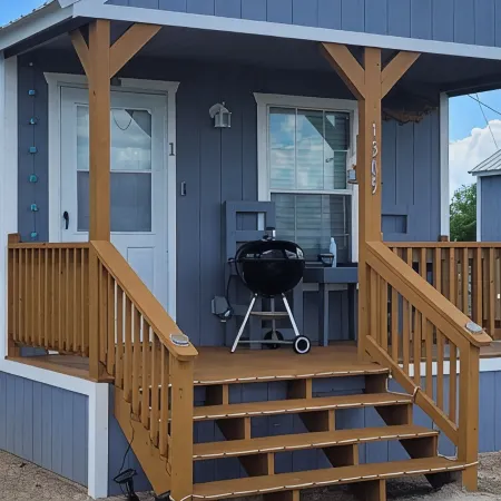 Cute Brand New Coastal Cabins