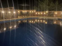 Cozy Bayfield Retreat • Pool & Hot Tub • 15min to Grand Bend • Lake Huron Nearby - Pools
