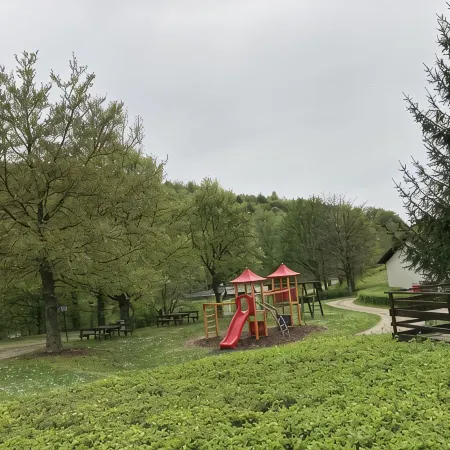 2 Bedroom Mobile Home in Wemding