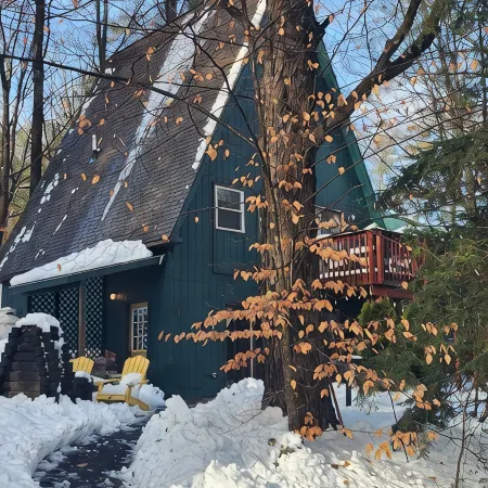Lake George Chalet - The Pines Chickadee #29