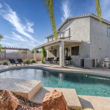 Huge 4 bedroom home filled with entertainment for all!