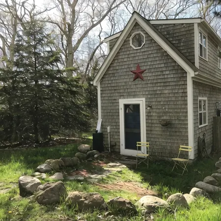 Lambert's Cove Beach Getaway - NEW LISTING Private Beach Access!