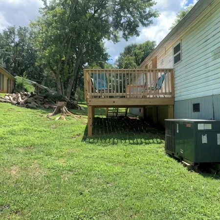 Scenic Mountain Views 4 Bed 2 Bath