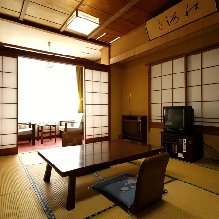 Nakahamaya