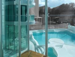 I-Suite Hotel