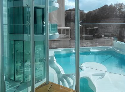 I-Suite Hotel